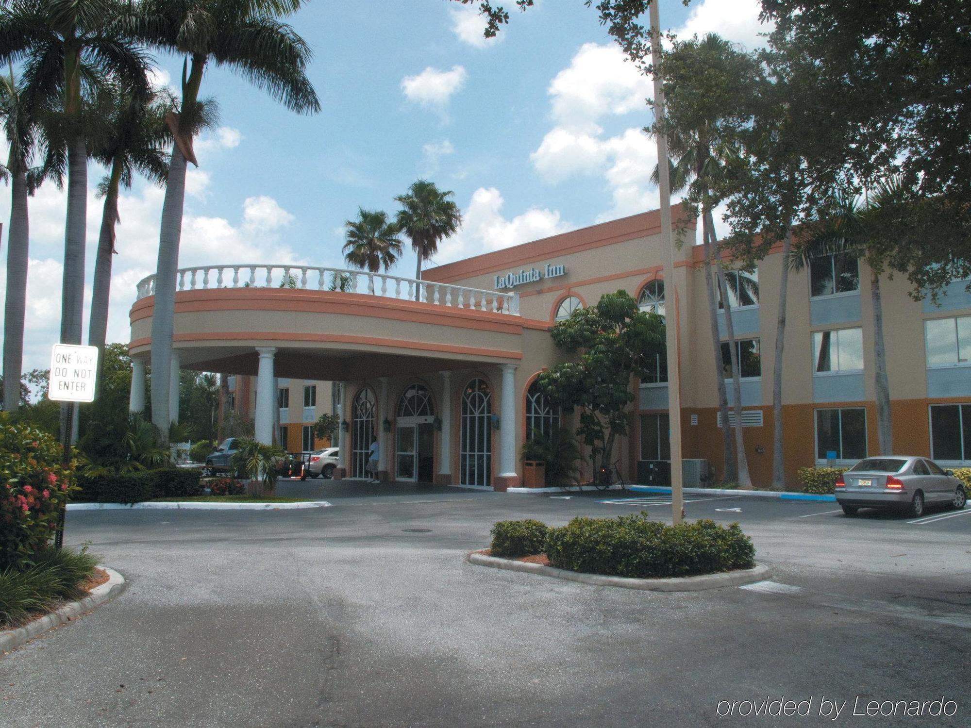 La Quinta Inn By Wyndham Jupiter Exterior photo